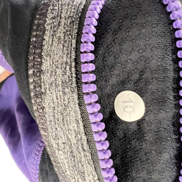 Lululemon Athletic Shorts Purple Black Back Zip Yoga Shorts Size 10 - Picture 8 of 8